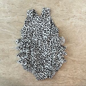 Kate Quinn Bamboo Side Ruffle Bubble Romper - rare